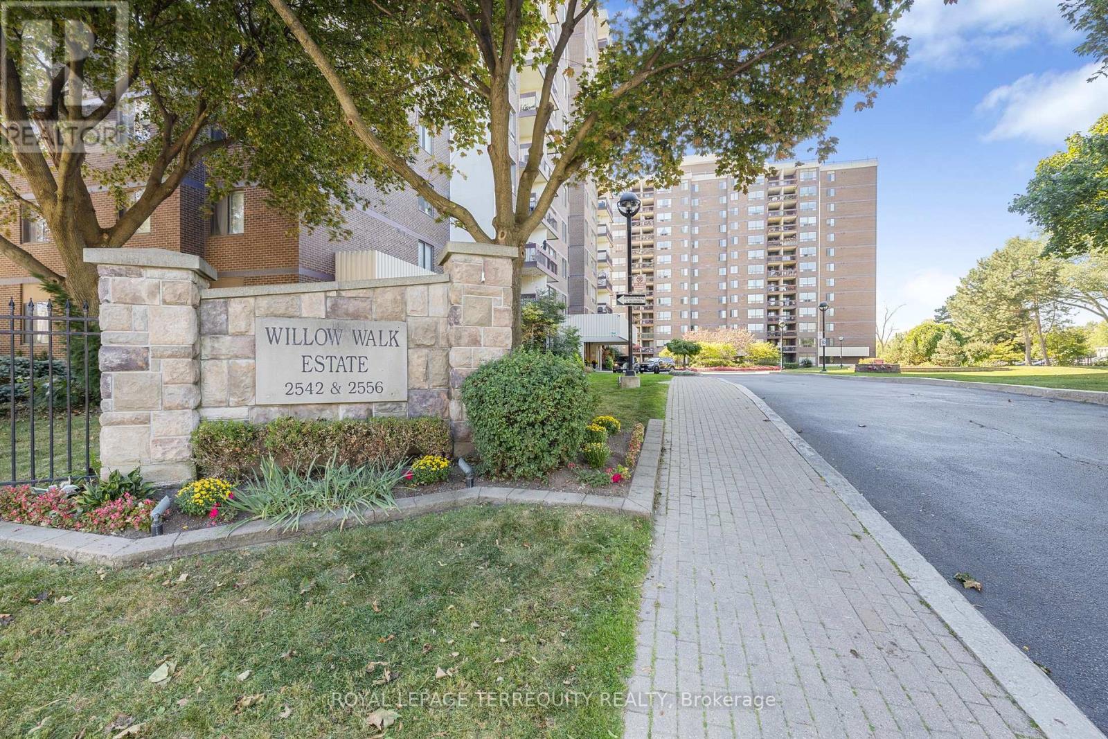 601 2556 Argyle Rd, Mississauga, ON L5B 2H6