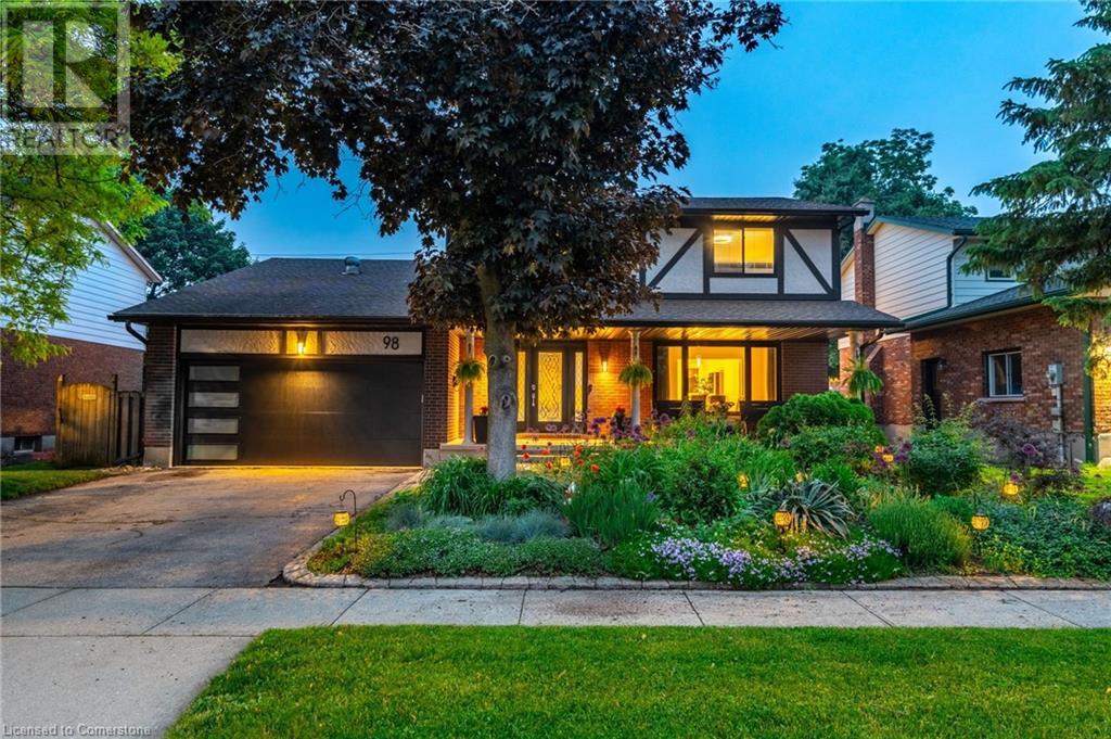 98 Esther Ave, Cambridge, ON N1S 4L6
