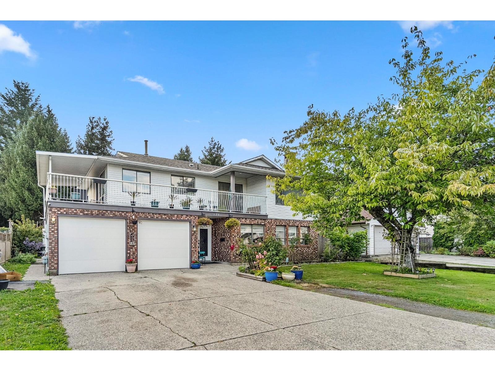 9675 130 Street, Surrey, BC V3T 3L2