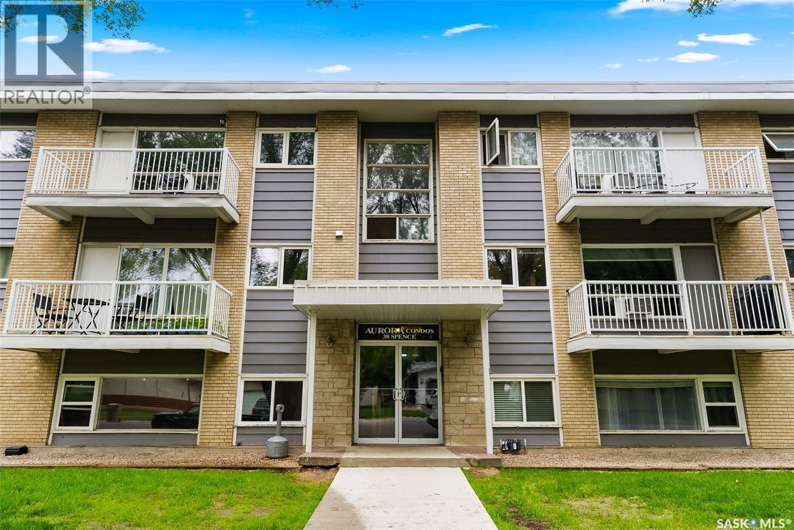 38 Spence Street Unit 10, Regina, SK S4S 4H4