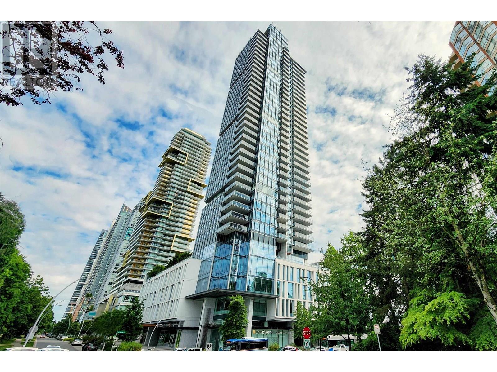 4360 Beresford Street Unit 902, Burnaby, BC V5H 0G2