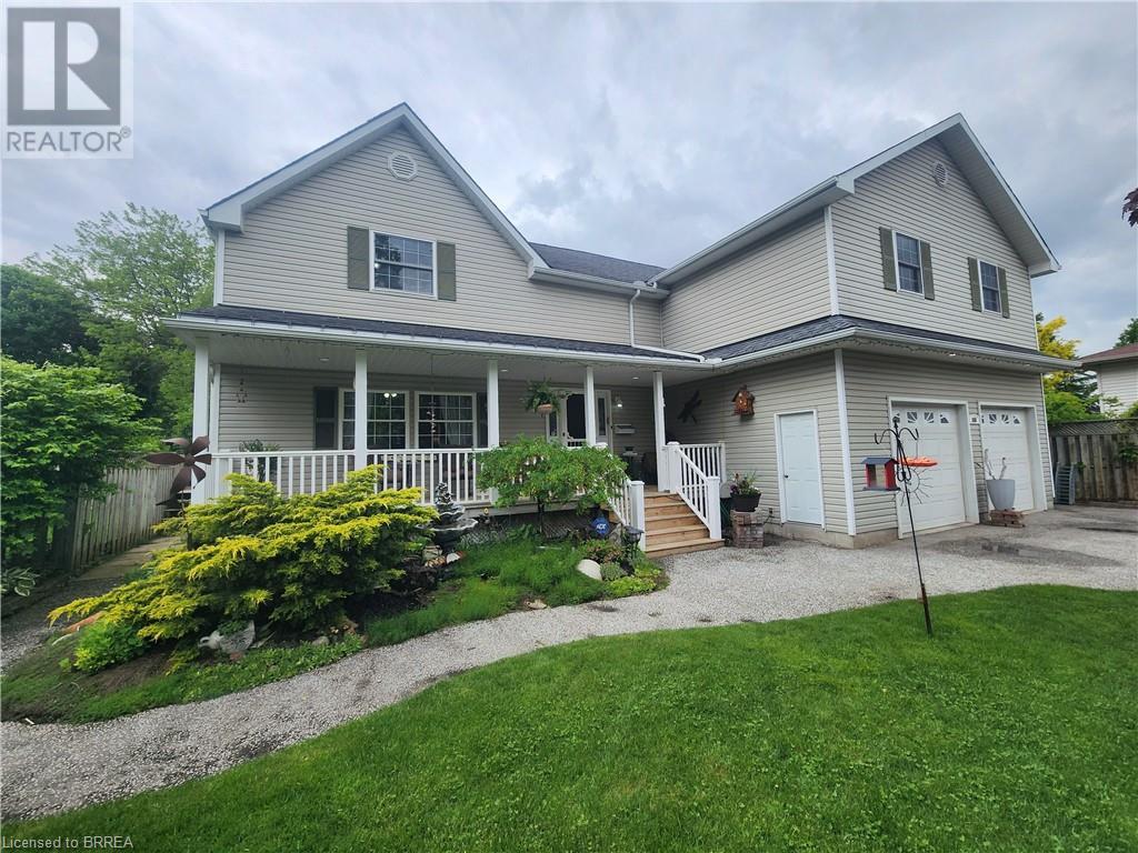 388 Mckellar St, Strathroy-Caradoc, ON N7G 2Y5