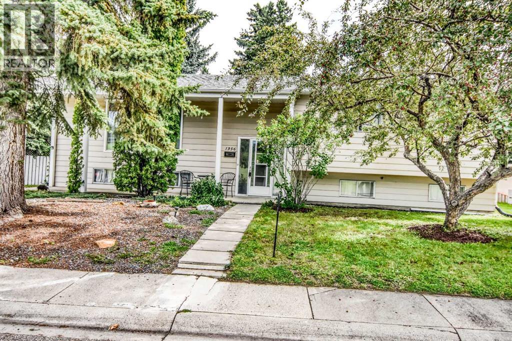 1356 Southdale Cres SW, Calgary, AB T2W 1W2