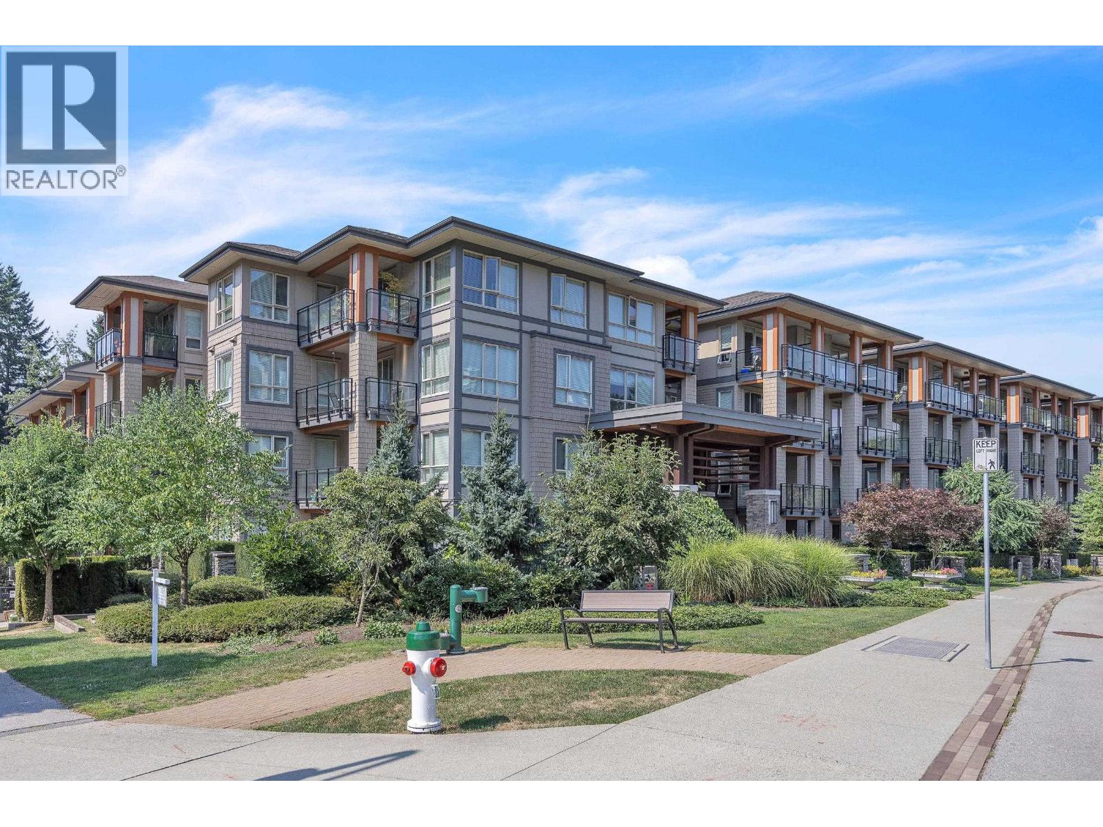 3399 Noel Drive Unit 306, Burnaby, BC V3J 0G8