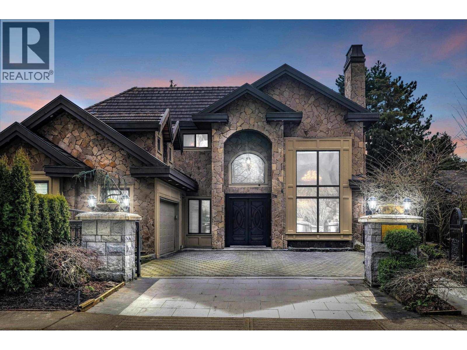 8560 Ryan Rd, Richmond, BC V7A 2E6