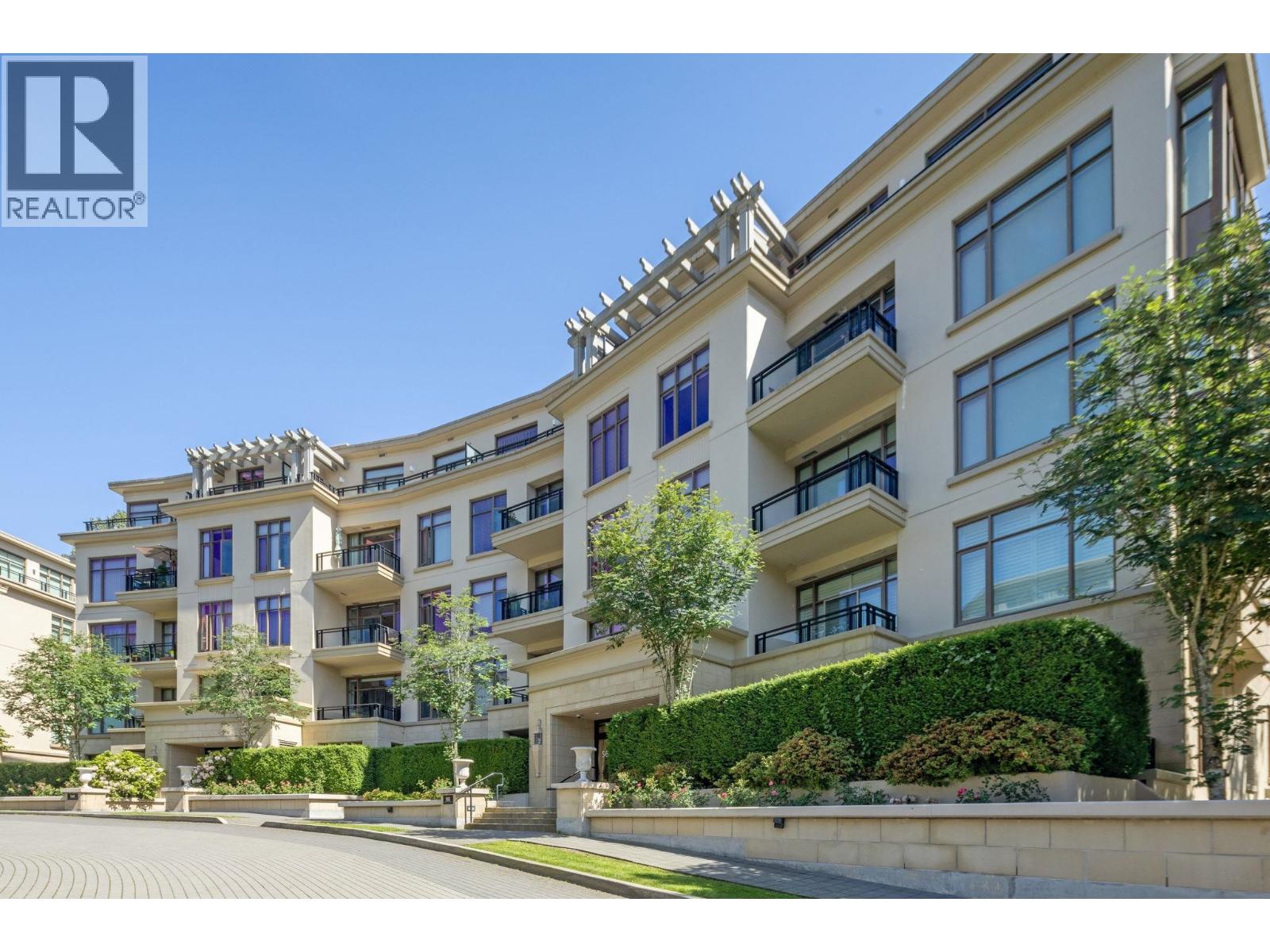 568 Waters Edge Crescent Unit 103, West Vancouver, BC V7T 0A2