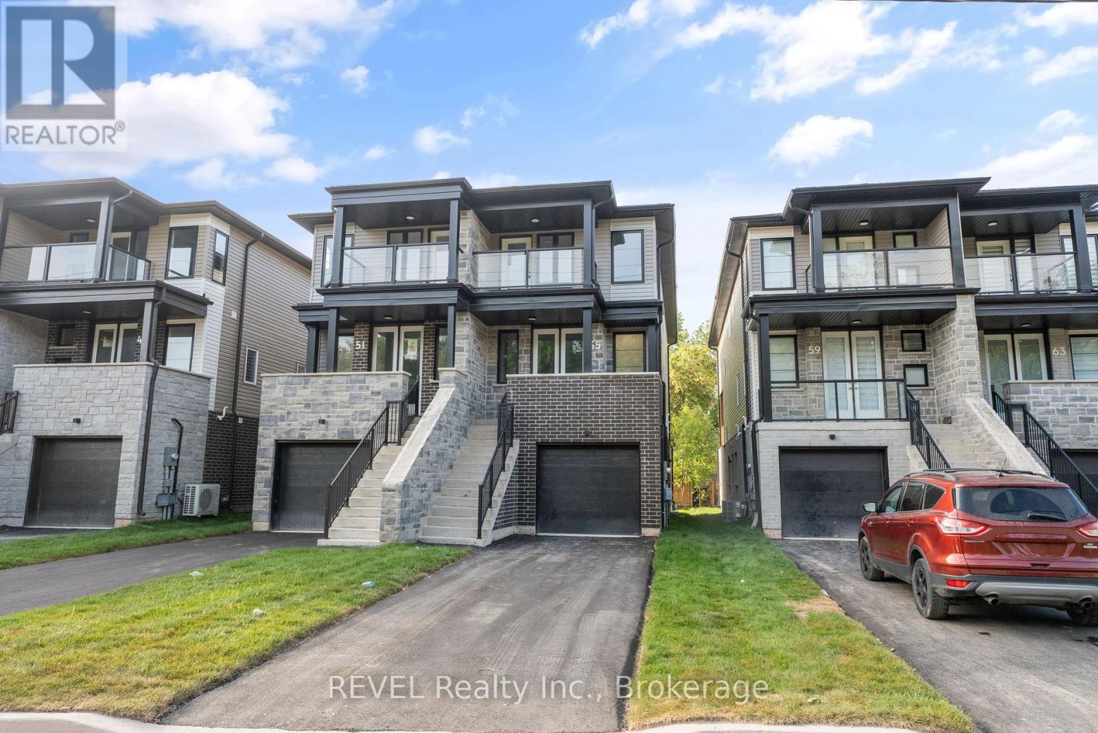 55 Superior St, Welland Dain City, ON L3B 3G3