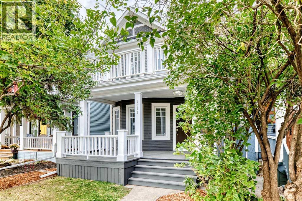 1612 Bowness Rd NW, Calgary, AB T2N 3J9