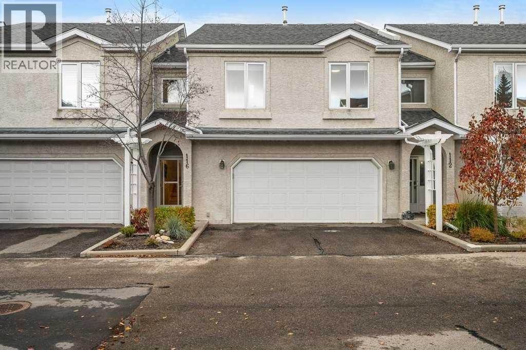 116 Sunlake Gdns SE, Calgary, AB T2X 3G4