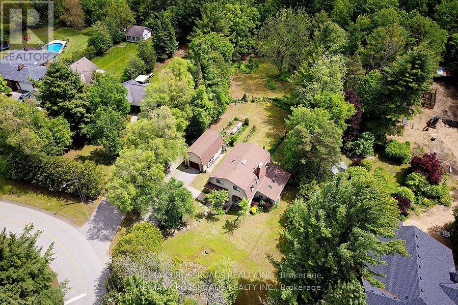 5 Shepherd Rd, Whitby, ON L1M 1G8