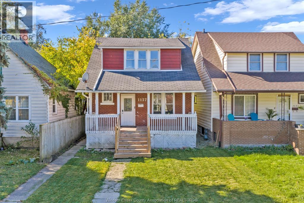 1137 Bruce Ave, Windsor, ON N9A 4Y3