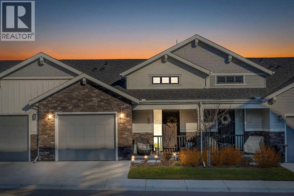 406 Crestridge Common SW, Calgary, AB T3B 6J5