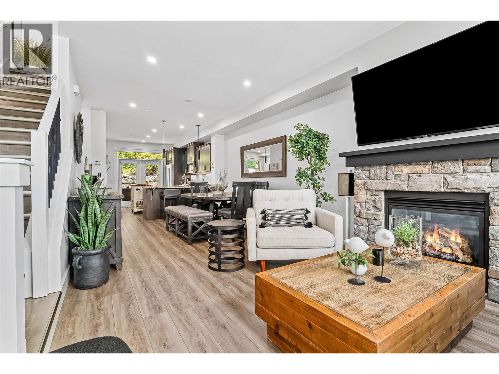 333 Longspoon Drive Unit 28, Vernon, BC V1H 2L1