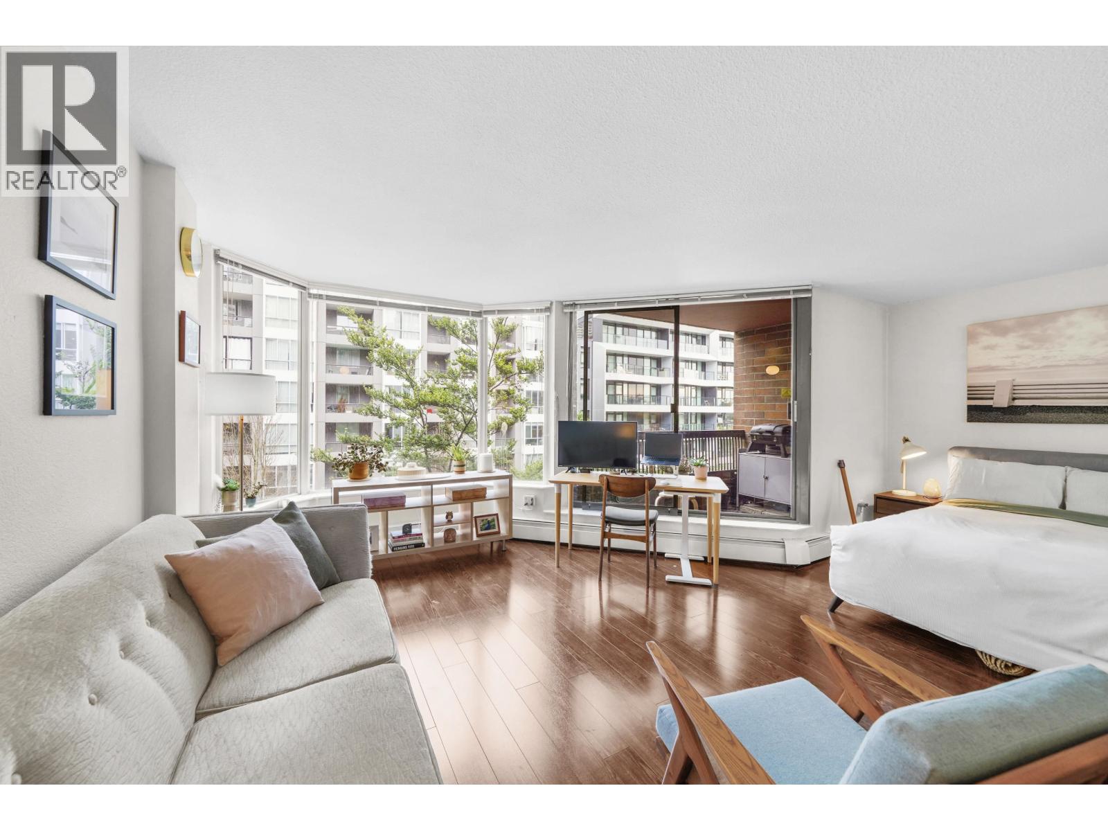1333 Hornby Street Unit 411, Vancouver, BC V6Z 2C1
