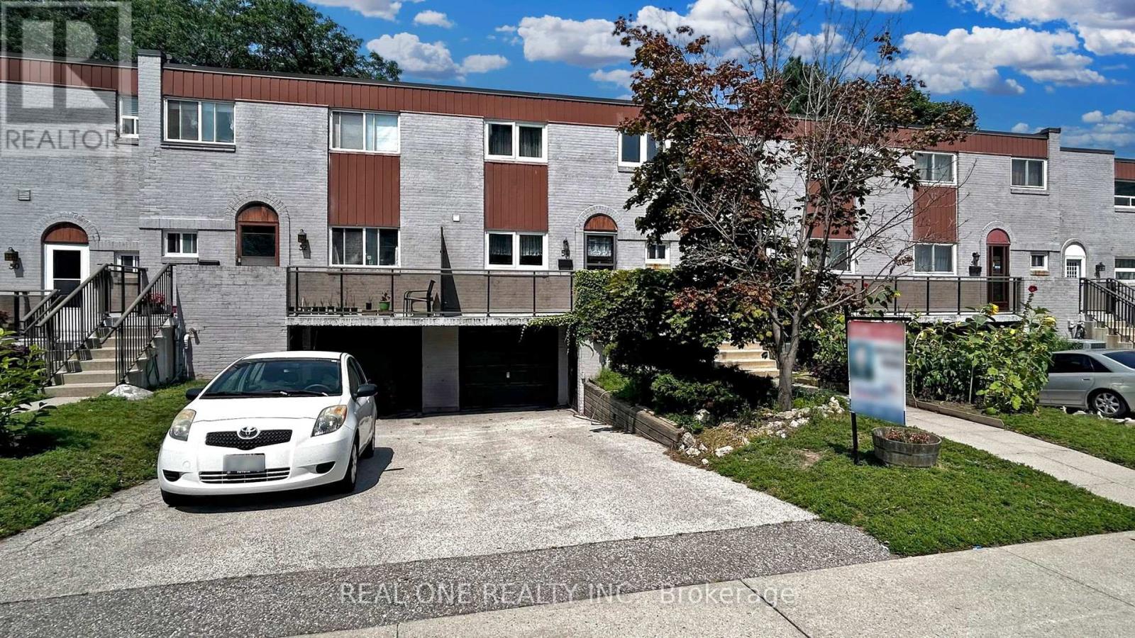 54 Bonis Ave, Toronto, ON M1T 2V1