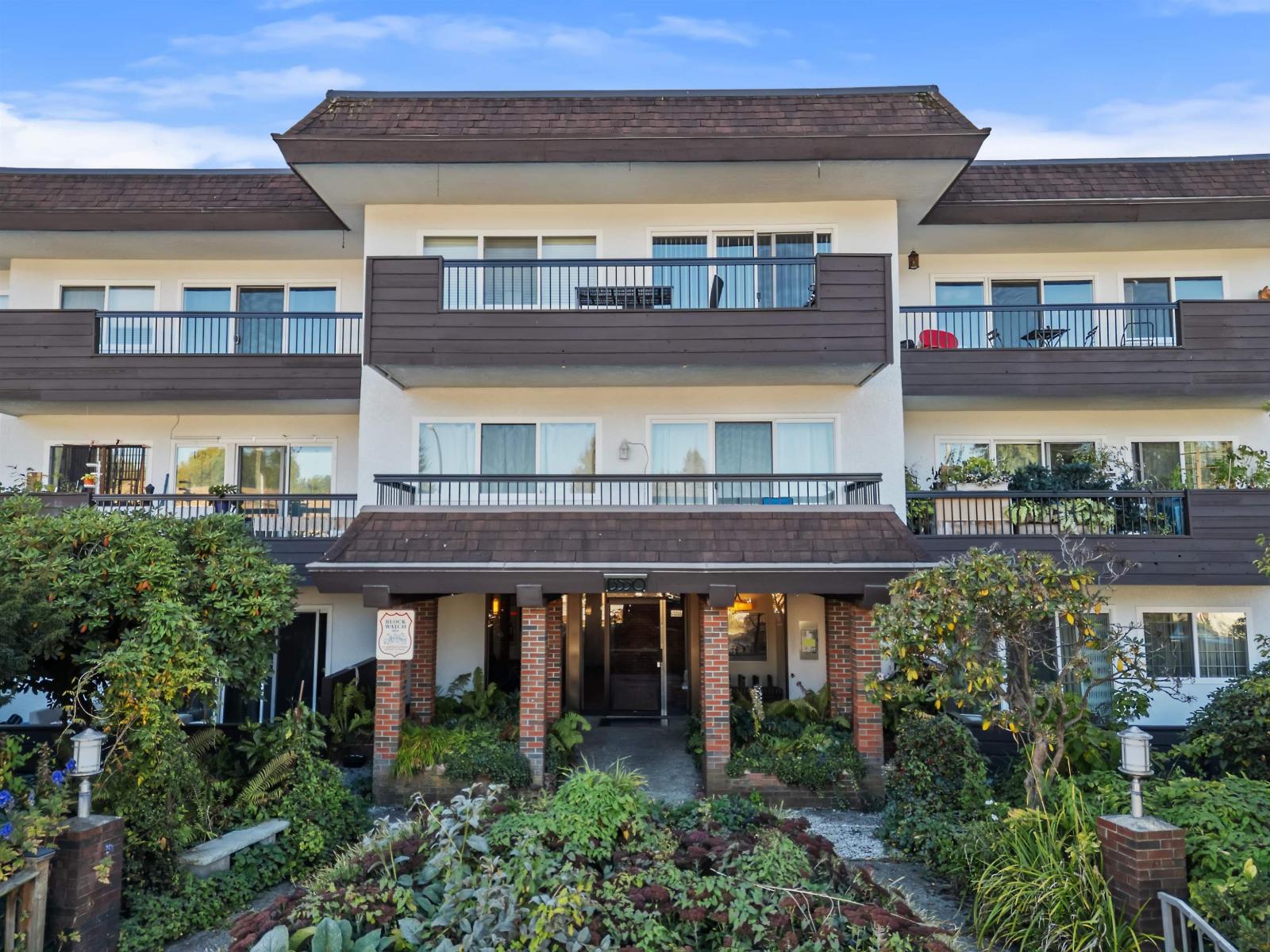 13530 Hilton Road Unit 205, Surrey, BC V3R 5J4