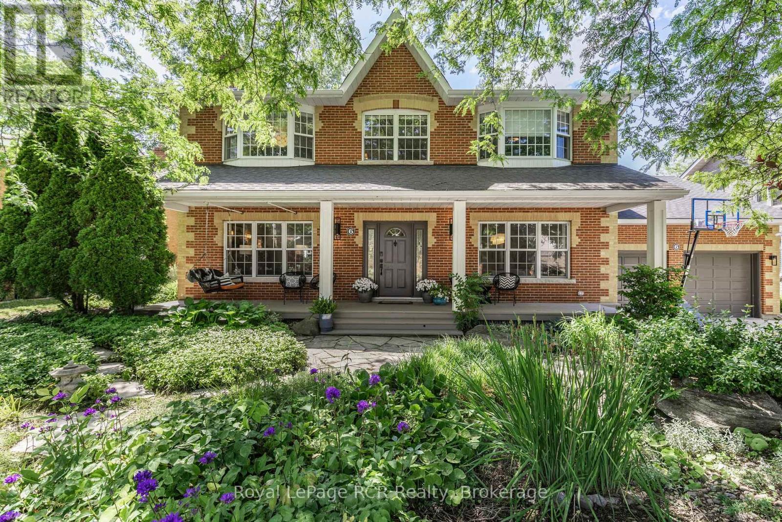 6 Carmichael Cres, Collingwood, ON L9Y 4R6