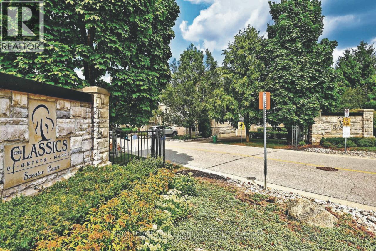18 3 Senator Ct, Aurora, ON L4G 7P2