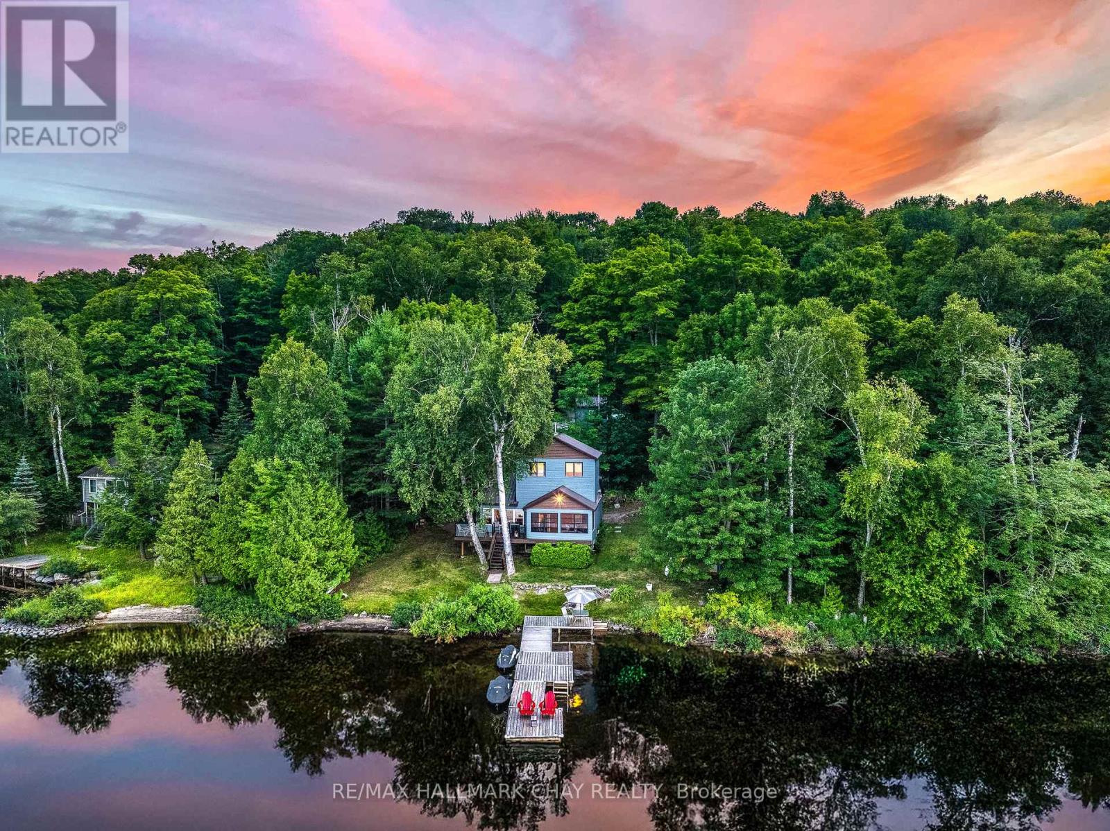 1104 Hammond Rd, Lake of Bays, ON P0B 1A0