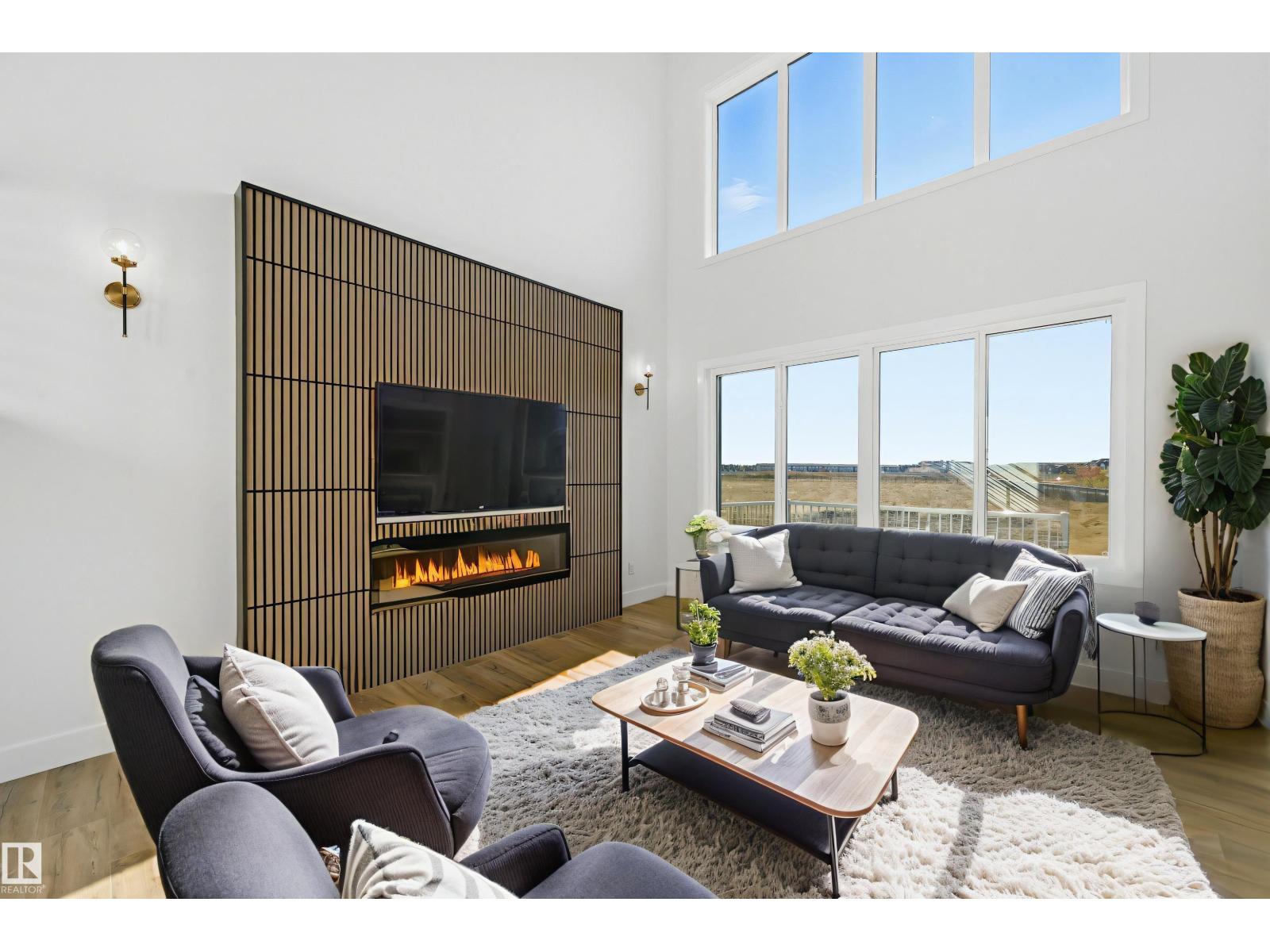 95 Edgefield Way, St. Albert, AB T8N 7Z9