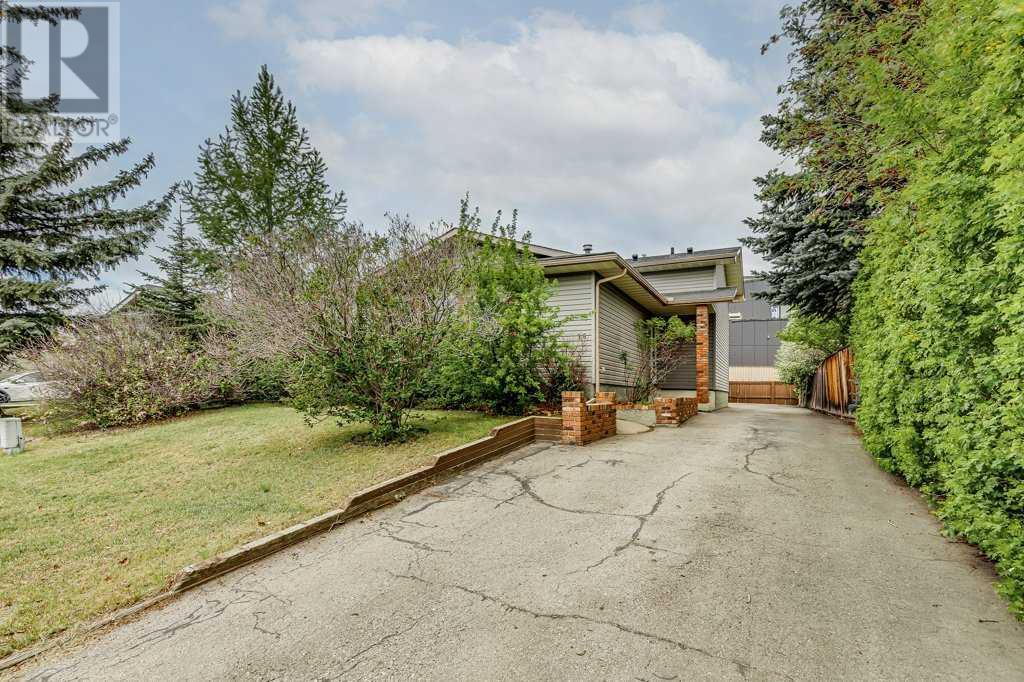 16 Ridgegate Way SW, Airdrie, AB T4B 1B1