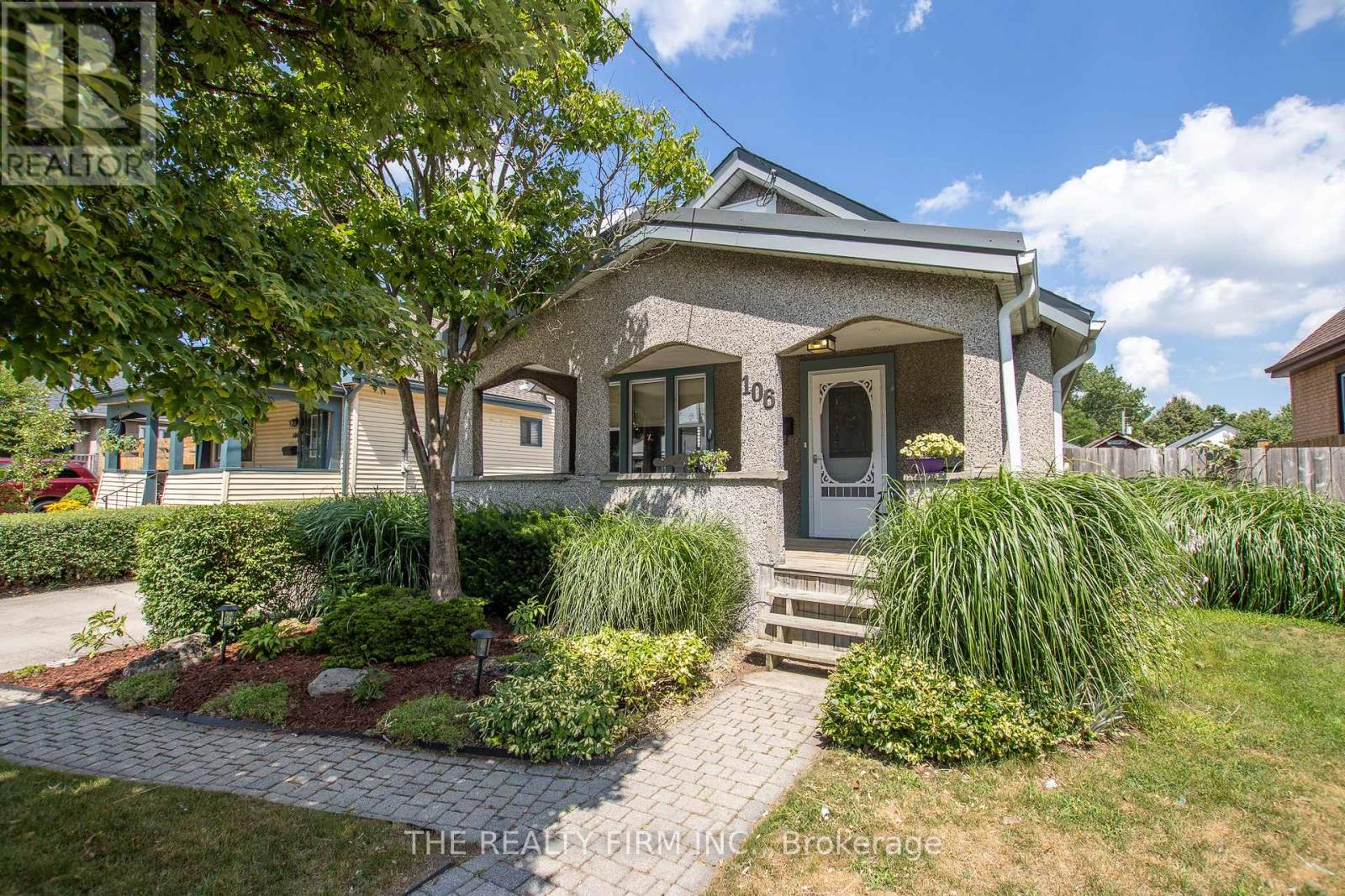 106 Brampton Rd, London, ON N5Y 2C6