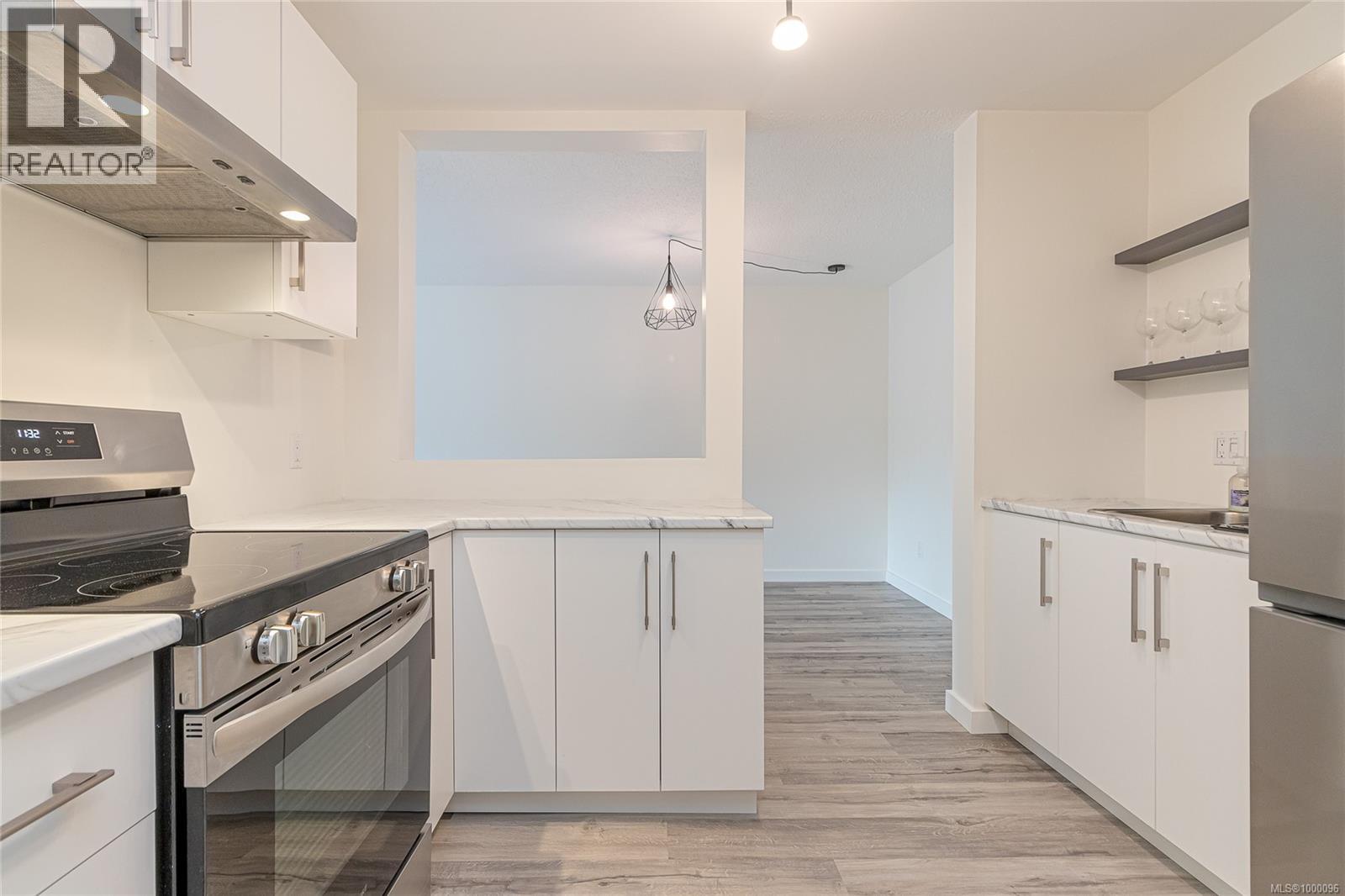 4724 Uplands Dr Unit 310 Dr, Nanaimo, BC V9T 4S8