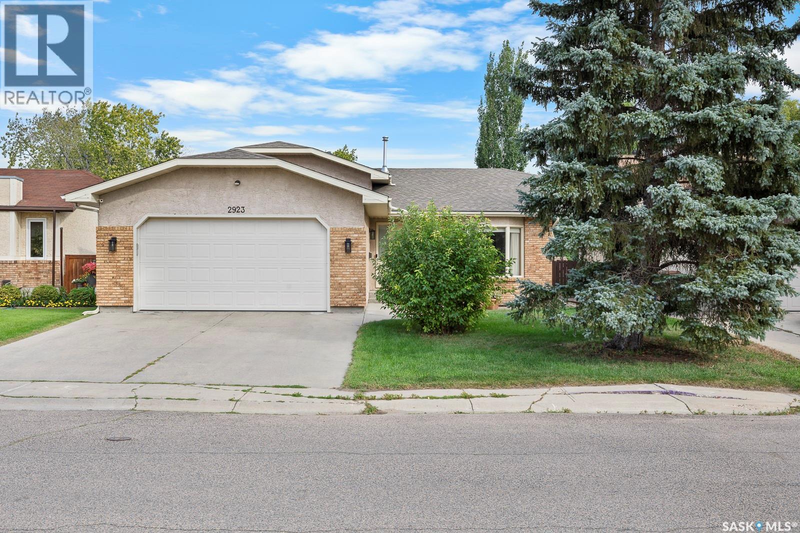 2923 Neff Rd E, Regina, SK S4V 1X2