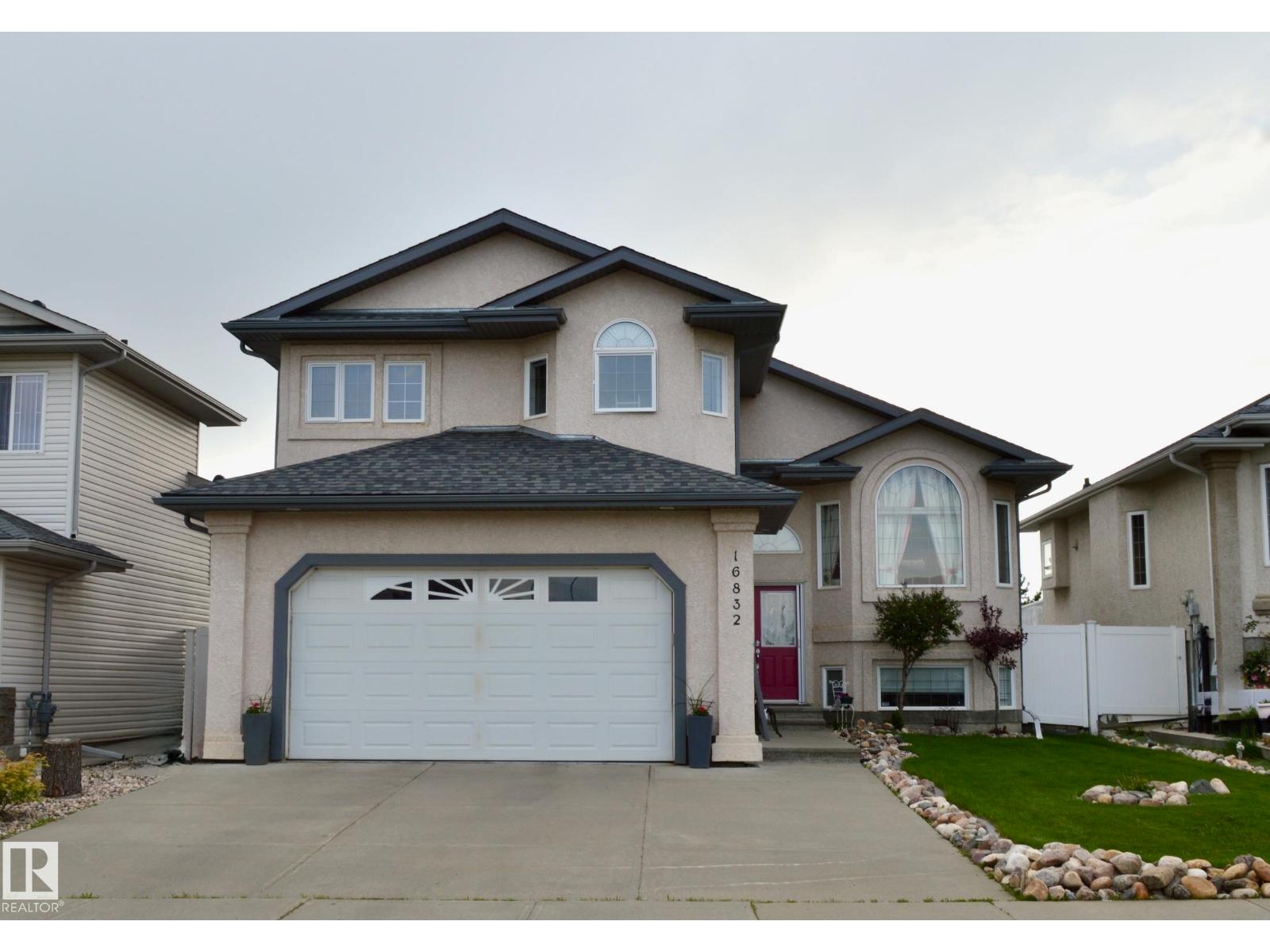 79 St Nw Unit 16832, Edmonton, AB T5Z 3Y9