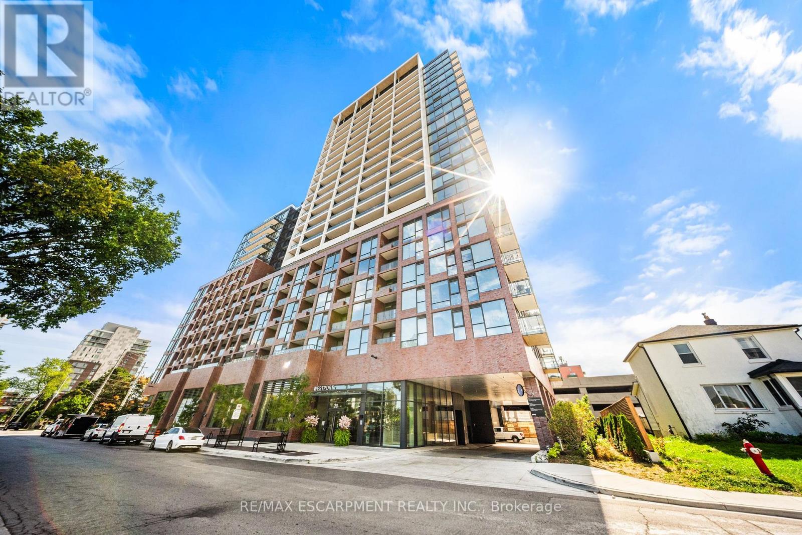 801 28 Ann St W, Mississauga Port Credit, ON L9G 3G1