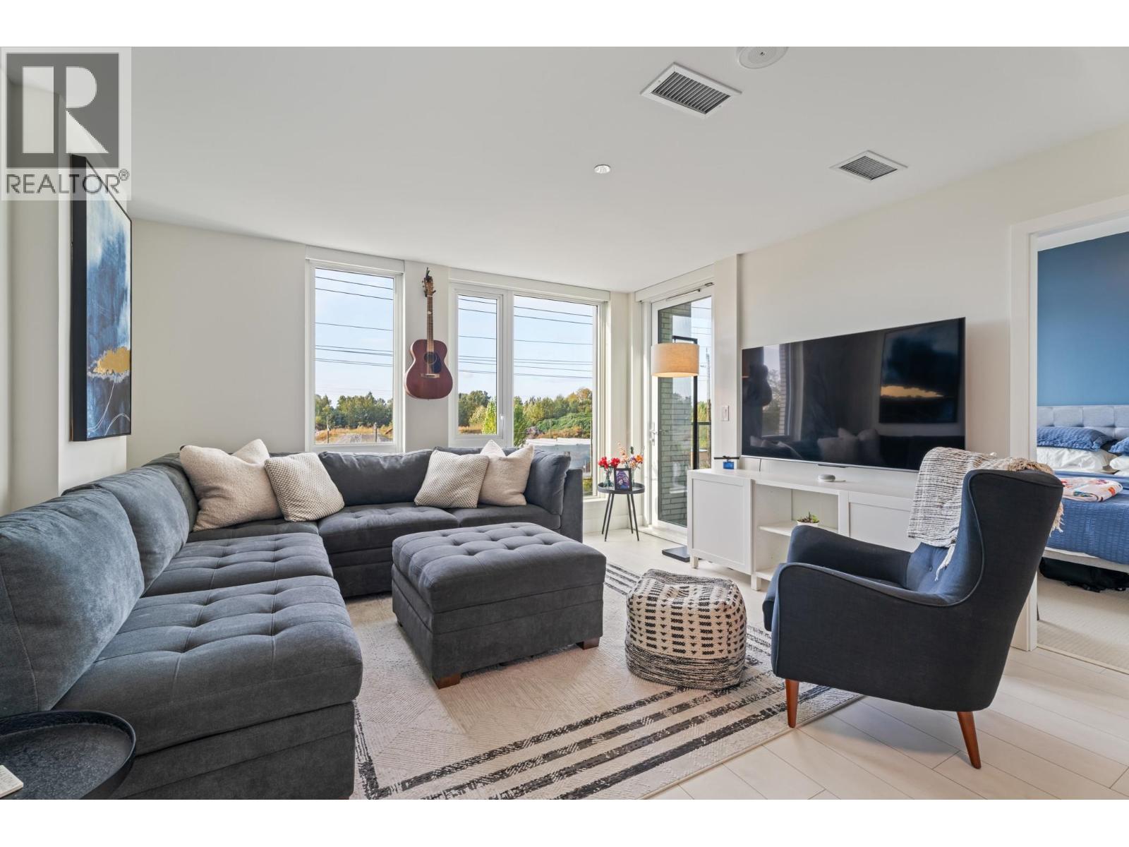 8575 Rivergrass Drive Unit 360, Vancouver, BC V5S 0J7