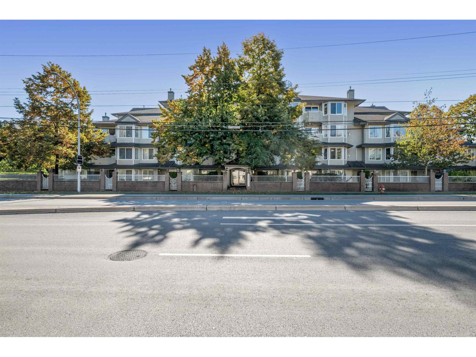 12110 80 Avenue Unit 401, Surrey, BC V3W 0V2