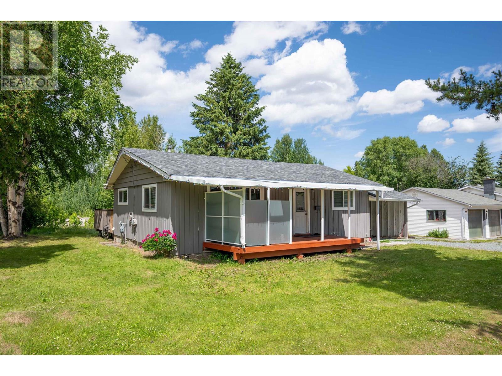 2910 Charella Dr, Prince George, BC V2N 5L1
