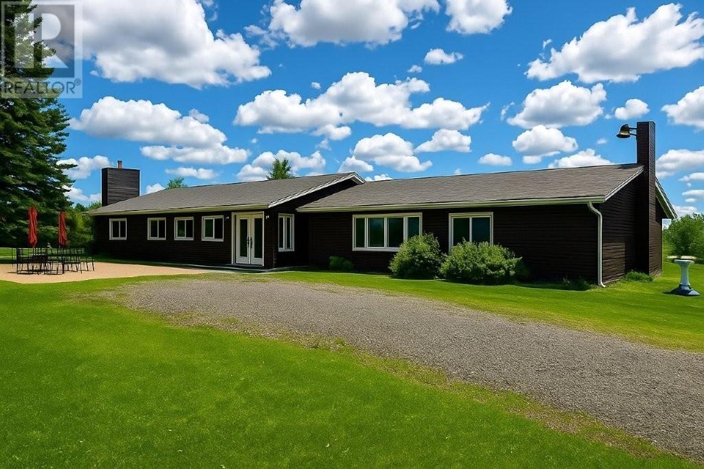 5421 Townline Rd, Murillo, ON P7G 1G5