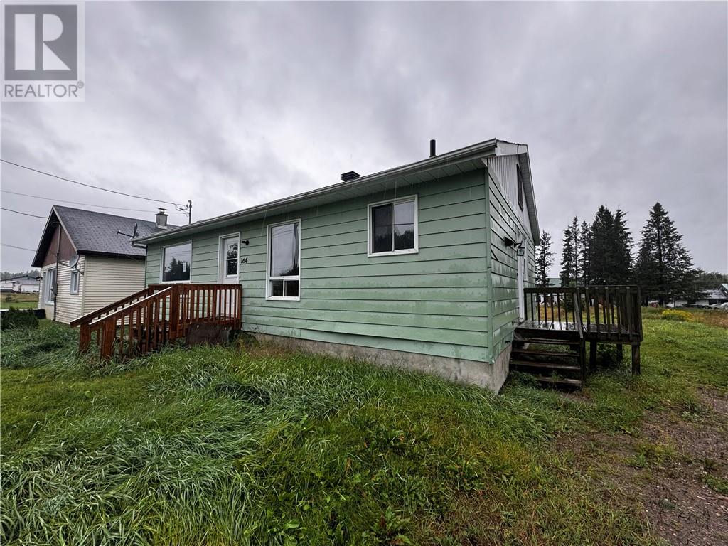 164 Fourth St, Elk Lake, ON P0J 1G0