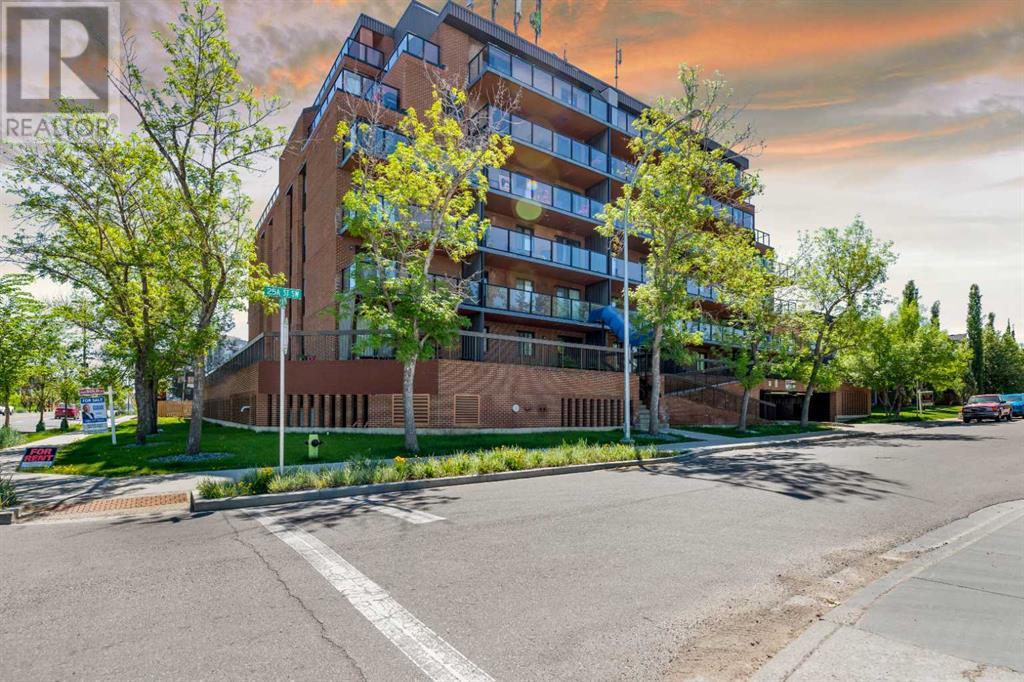 1900 25a Street Sw Unit 108, Calgary, AB T3E 1Y5