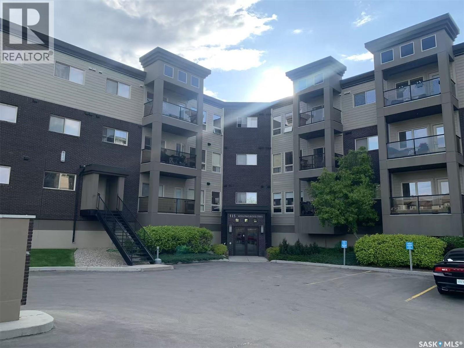 115 Willowgrove Crescent Unit 203, Saskatoon, SK S7W 0N4