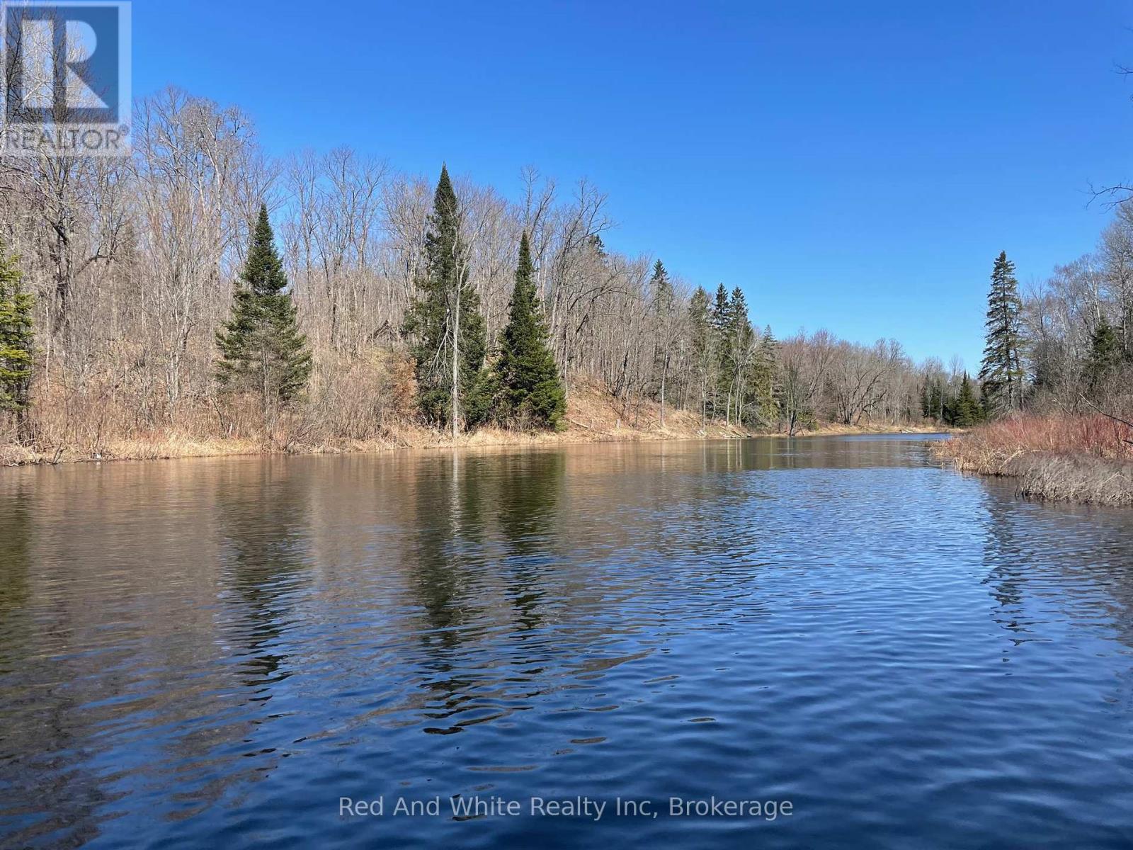 136 B Maple Island Rd, Whitestone, ON P0A 1G0