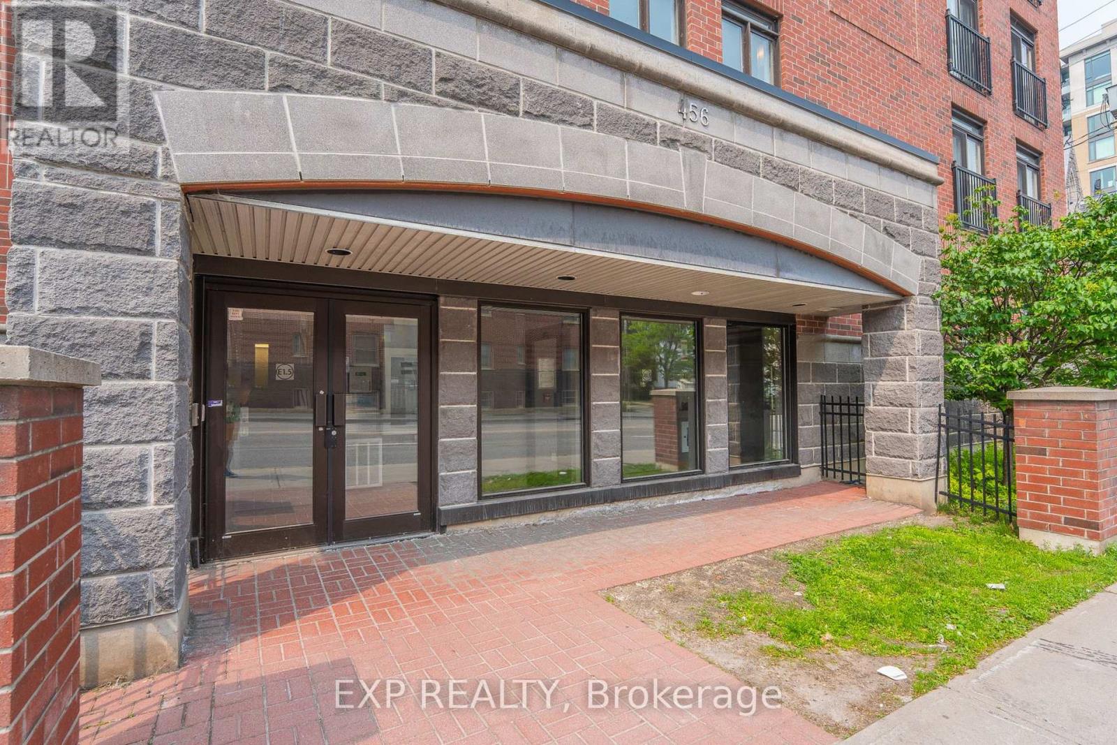 403 456 King Edward Ave, Ottawa, ON K1N 0B4