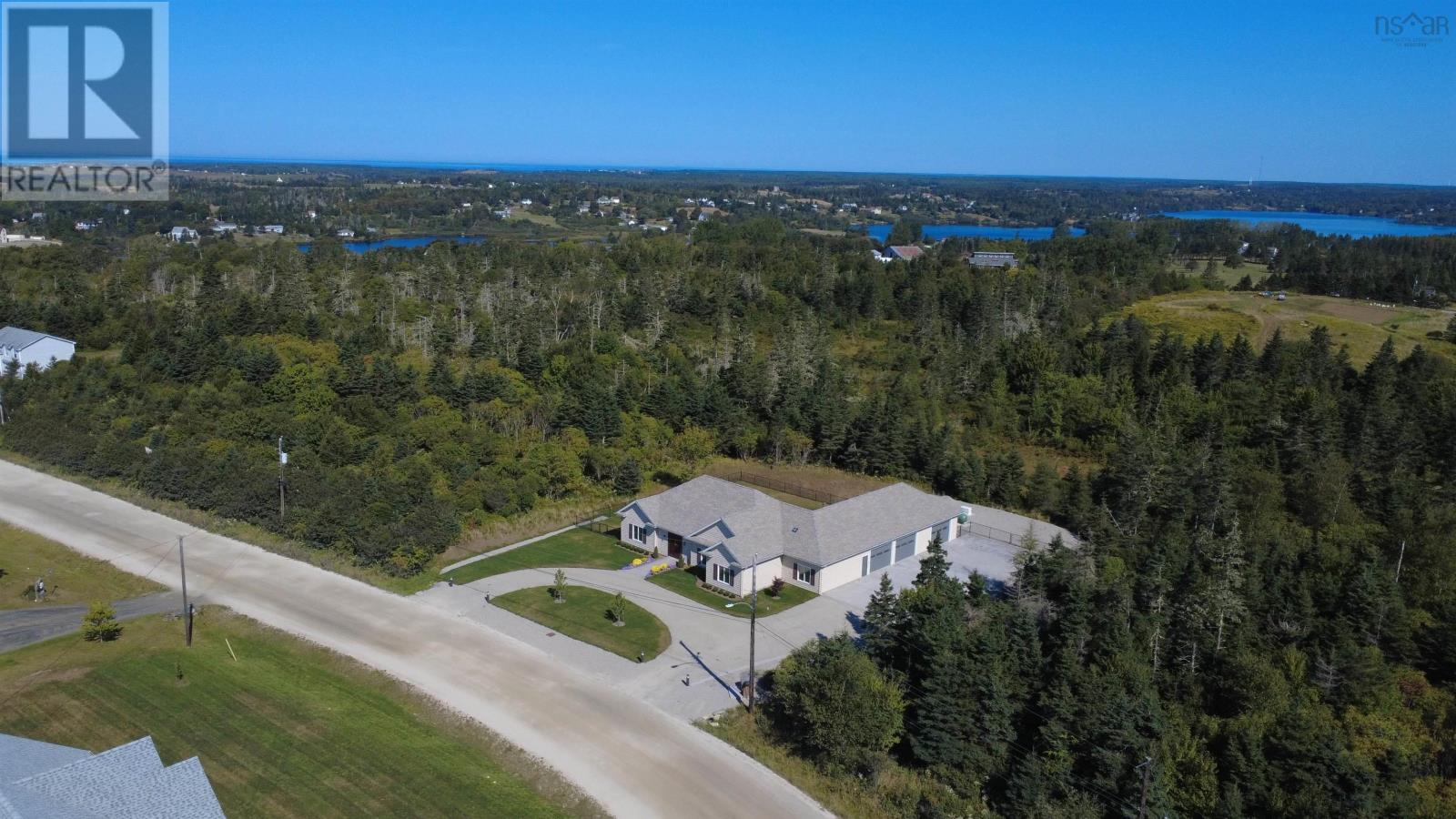 62 Park Dr, Yarmouth, NS B5A 4A8