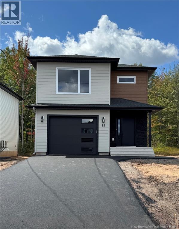 85 Rosenburg St, Moncton, NB E1G 6E9
