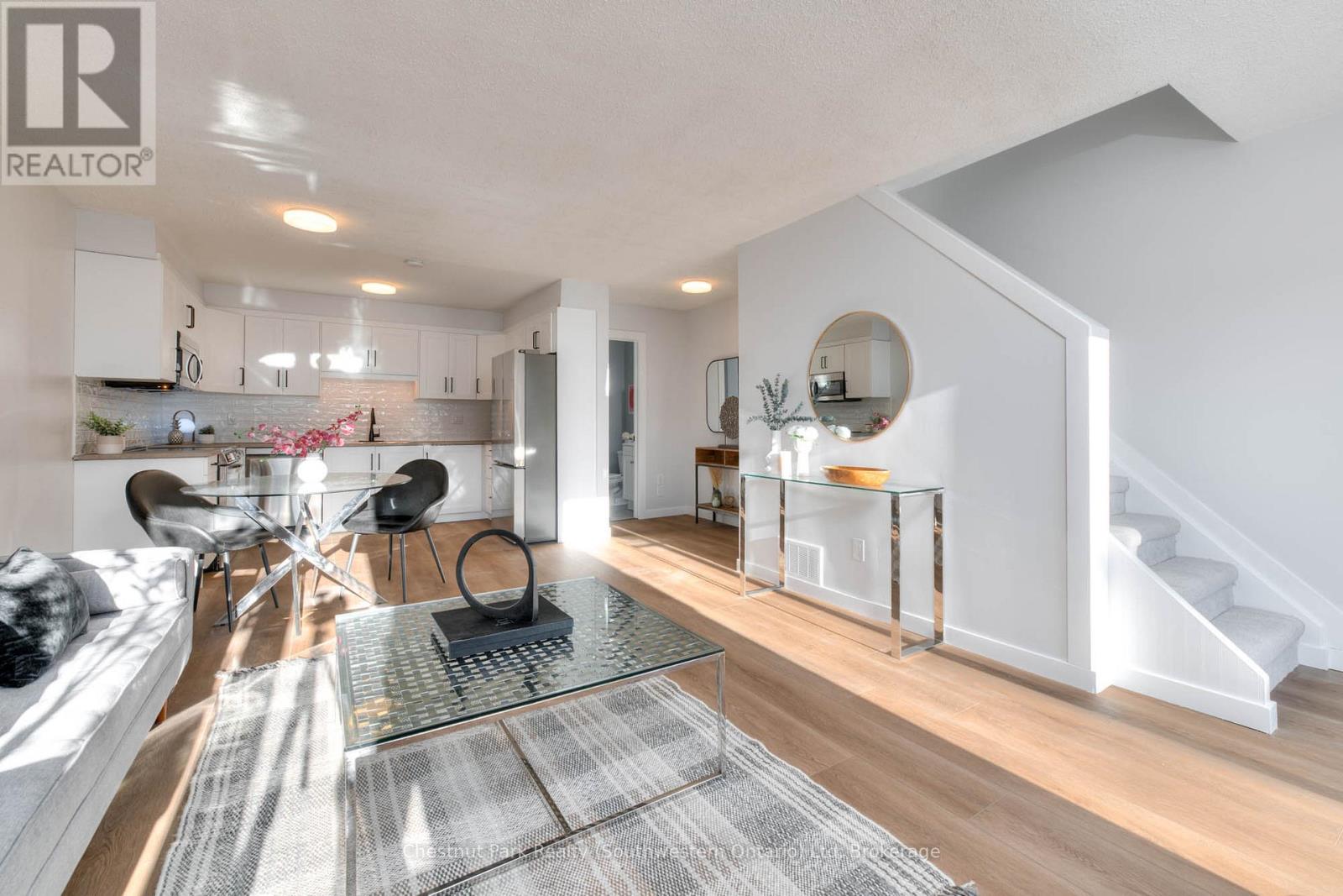 8 100 Inkerman St, Guelph/Eramosa, ON N0B 2K0