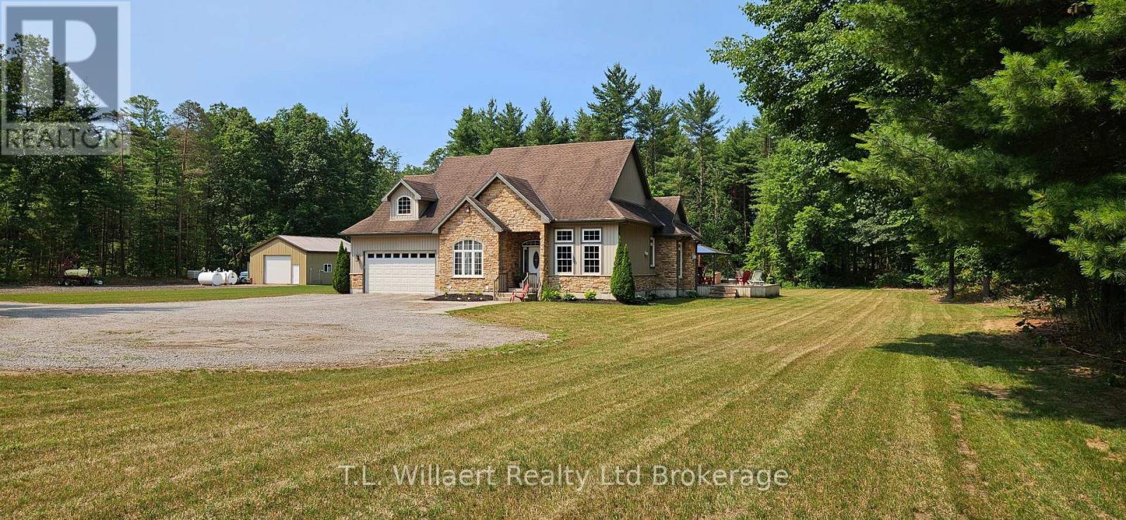 21 Charlton St, Norfolk Simcoe, ON N3Y 4J9