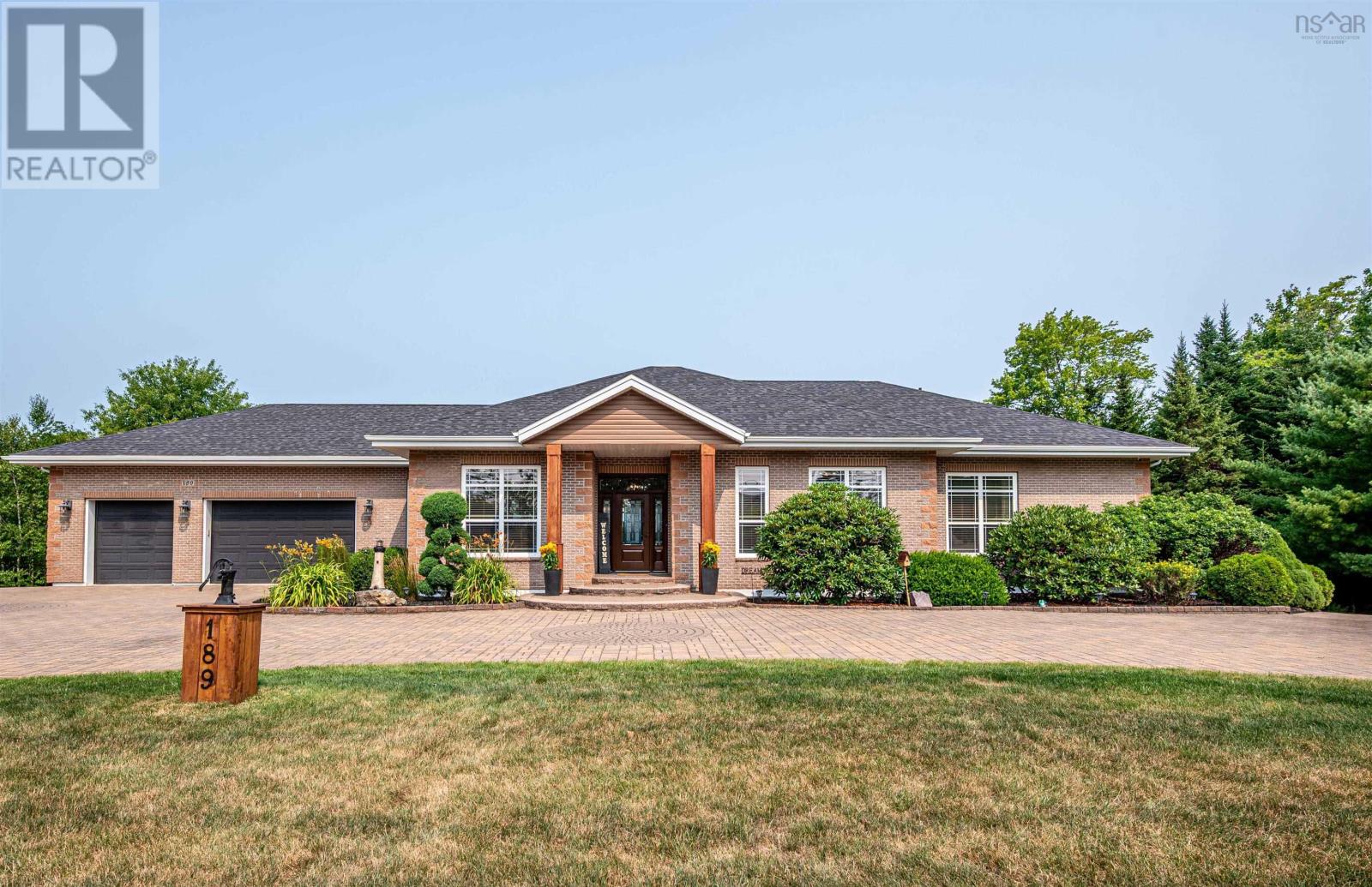 189 Fisher Dr, Hammonds Plains, NS B4B 1W9