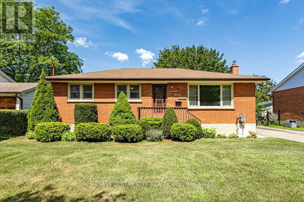 6792 Beattie St, London, ON N6P 1A7