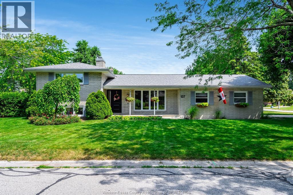 137 Mccallum Dr, Kingsville, ON N9Y 1G6