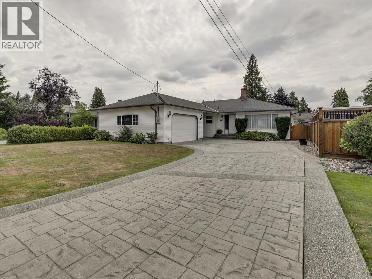 443 Glencoe Dr, Port Moody, BC V3H 1G3