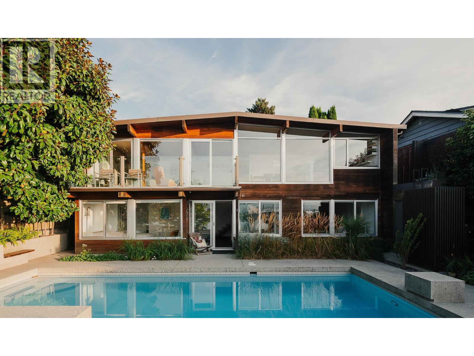 2391 Wall St, Vancouver, BC V6L 1B8
