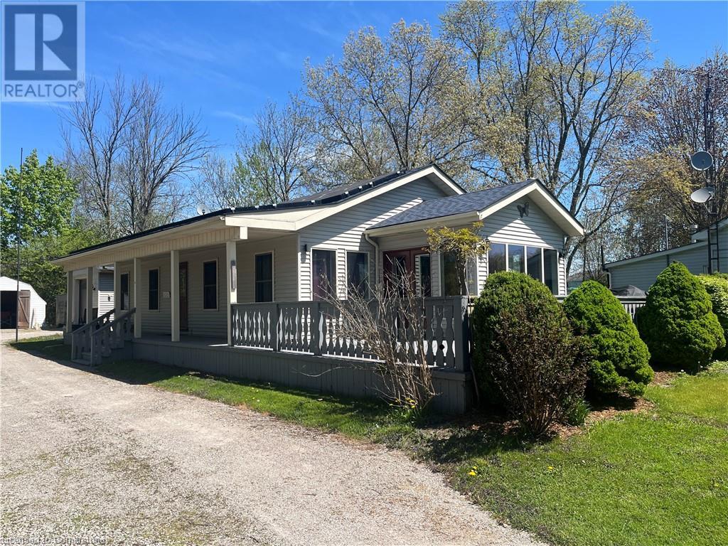 22 3rd St, Selkirk, ON N0A 1P0