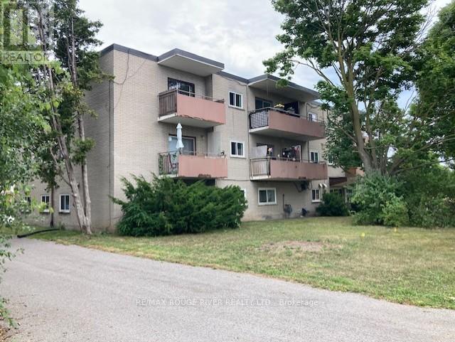 102 Front St E, Whitby, ON L1N 1A1